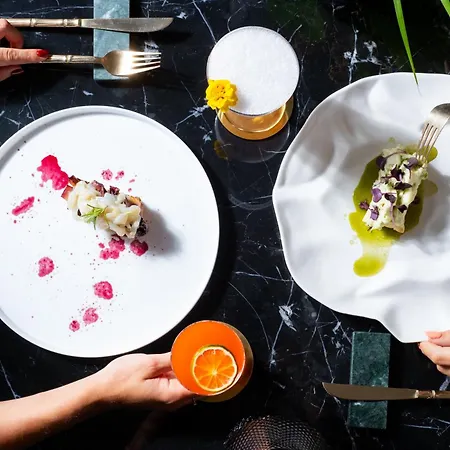 The Vista & Terrace 招待所